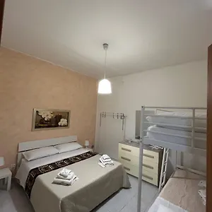 Appartamento Alle Porte Del Pigno House, Aeroporto di Catania Fontana Rossa